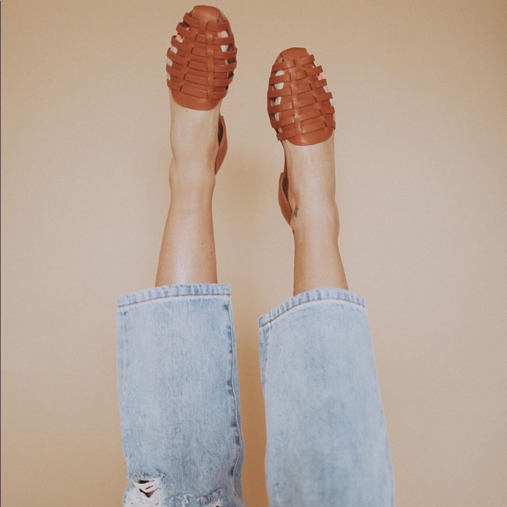 The Rollin J Huaraches Flats